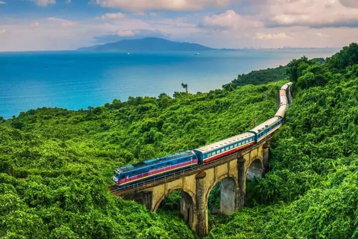 Hue Day Trip by Train from Da Nang — Thien Mu Pagoda & Perfume River Cruise photo 1