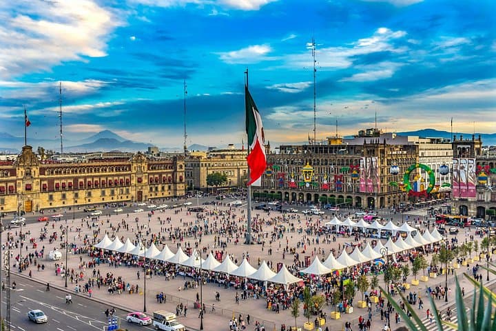 Self-Guided Mexico City Walking Tour: Zócalo, Murals & Historic Center Audio Guide photo 4