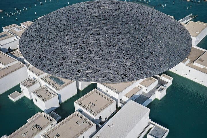 Private Abu Dhabi Full-Day Tour: Sheikh Zayed, Louvre, Etihad & Qasr Al Watan photo 4