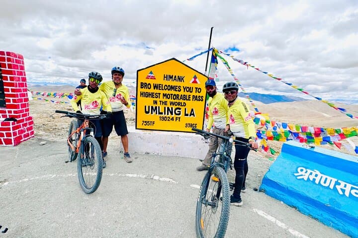 Conquer Umling La: 10-Day High-Altitude Cycling Expedition in Ladakh