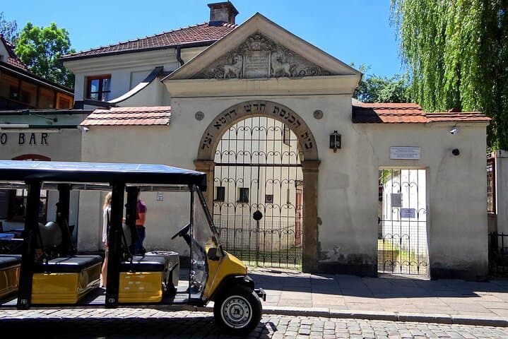 Krakow Electric Golf Buggy Tour: Wawel, Kazimierz & Old Town Highlights photo 4