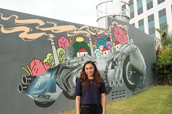 Manila Urban Charms: BGC Murals, Mind Museum & Gondola Ride at Venice Grand Canal photo 4