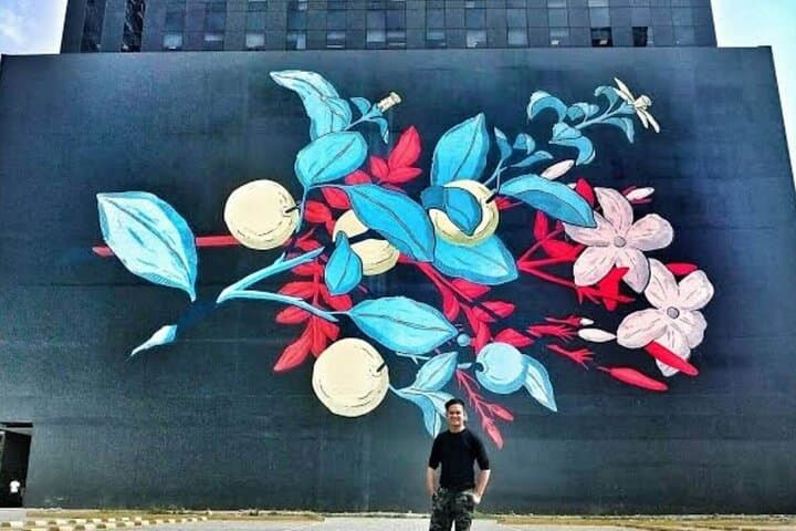 Manila Urban Charms: BGC Murals, Mind Museum & Gondola Ride at Venice Grand Canal photo 5