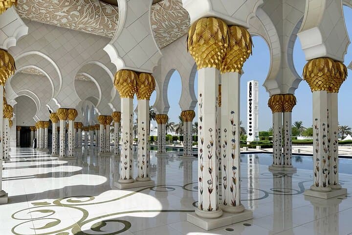 Abu Dhabi Transit Tour: Grand Mosque, Heritage Village & Corniche in a Day photo 2