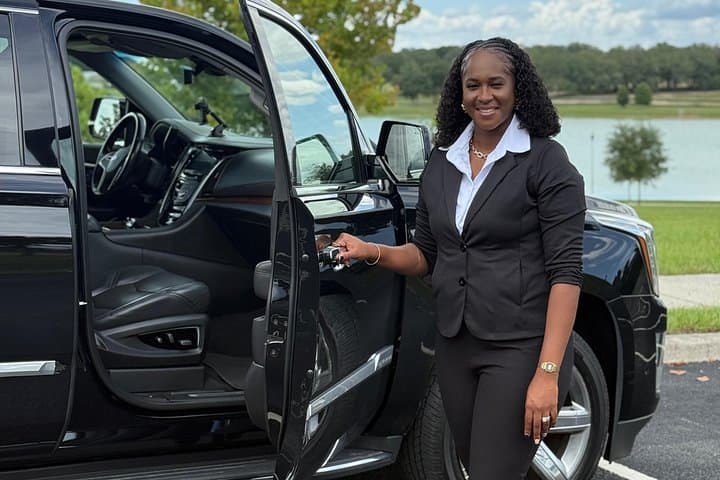 Smooth Arrival: Luxury SUV Transfer from Orlando Airport to Hotels & Port Canaveral photo 2