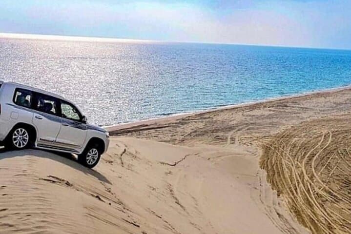 Dune Bashing to the Inland Sea: A 4‑Hour Qatar Desert Adventure photo 2