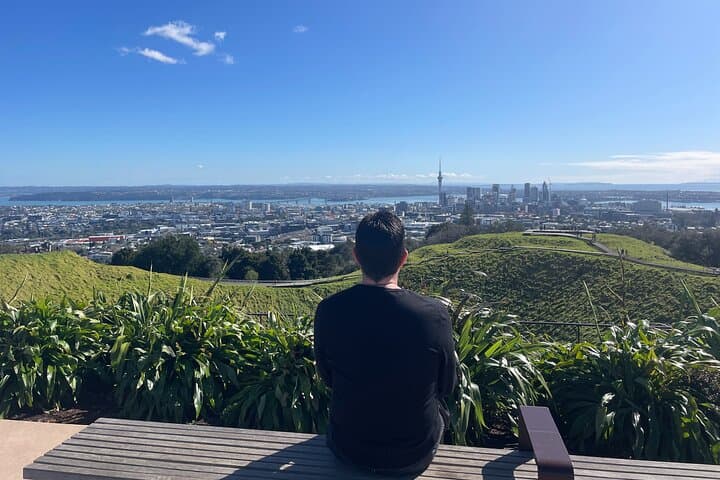 Half-Day Auckland Highlights: Mt Eden, Cornwall Park & Mission Bay Tour photo 4