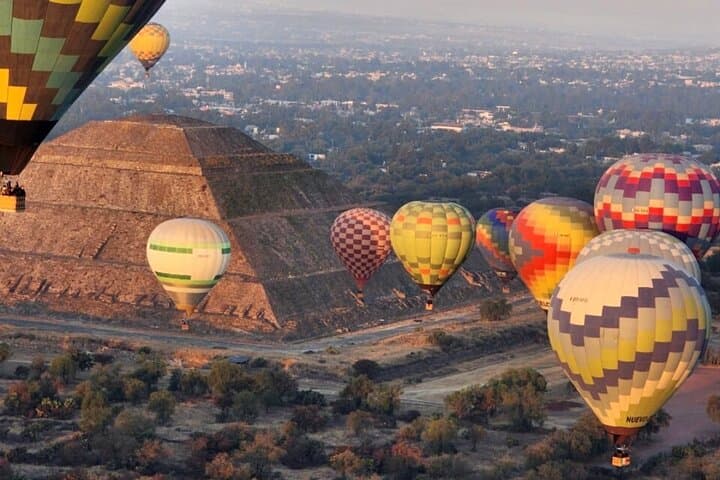 Dawn Balloon Over Teotihuacan: Flight, Breakfast & Pulque Tasting