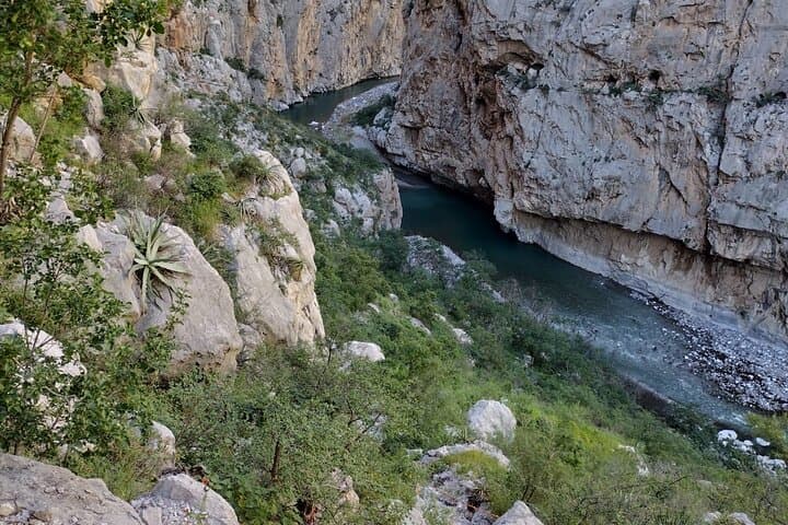 Hike to the Xajhá Grottoes: CDMX Day Trip to Hot Springs and River Canyons photo 2