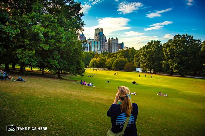 Sunset Photography Tour in Piedmont Park Atlanta: Capture Skyline & Fall Foliage photo 4