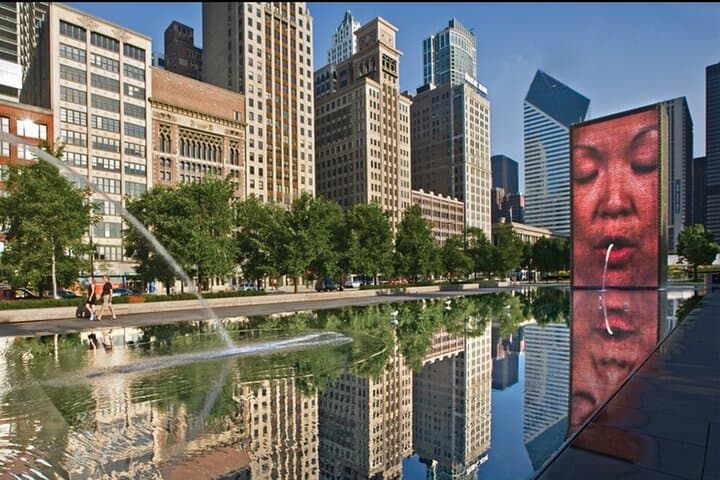 Chicago Loop Walking Tour: Private 2-Hour Architecture Walk to Millennium Park photo 4