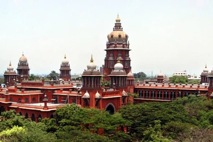 Explore Chennai's Historical Wonders and Coastal Charms on a Day Tour