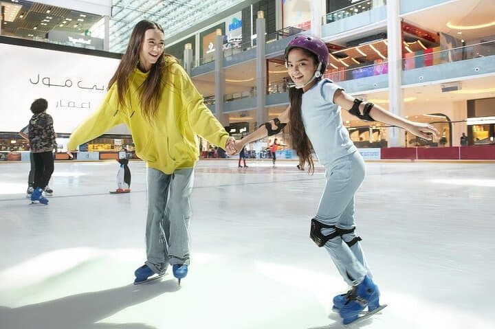 Skate the Dubai Mall: Practical Guide to Dubai Ice Rink Sessions photo 6