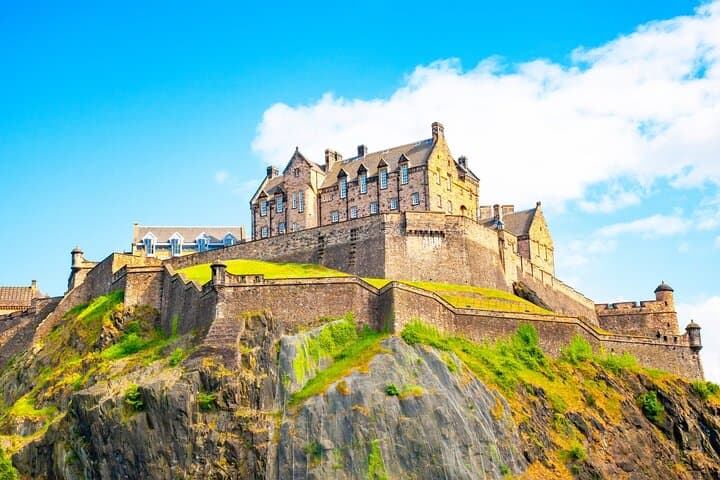 Explore Edinburgh Old Town: Private Guided Royal Mile Walking Tour photo 4