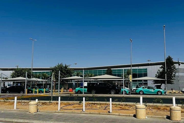 Tabuk Airport to AlUla Private Transfer: Smooth 3‑Hour Door-to‑Door Ride photo 4