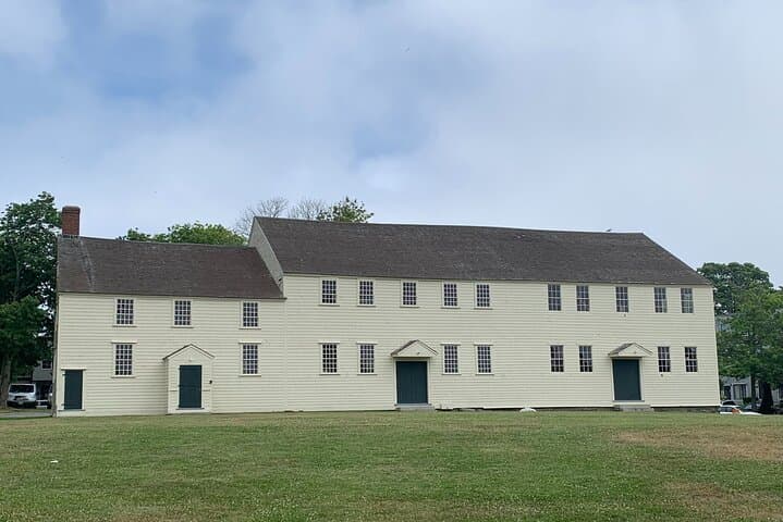 Newport Colonial Walking Tour: Self-Guided History Along Thames Street photo 3