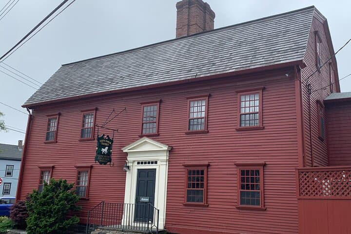 Newport Colonial Walking Tour: Self-Guided History Along Thames Street photo 6