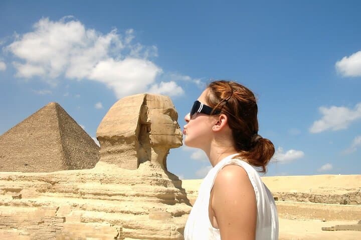 Full-Day Cairo from Hurghada: Pyramids, Sphinx & Egyptian Museum Tour