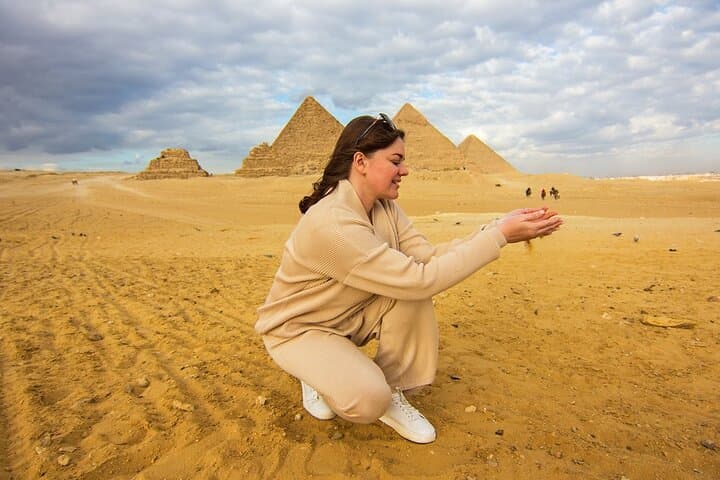 Full-Day Cairo from Hurghada: Pyramids, Sphinx & Egyptian Museum Tour photo 6