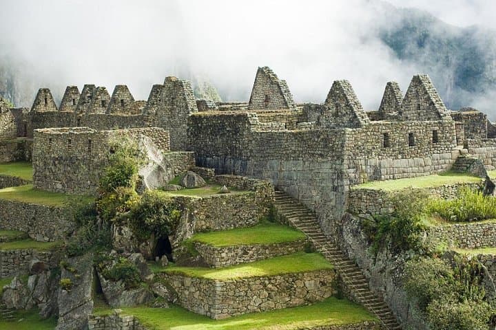 Private Machu Picchu Tour from Ollantaytambo: Scenic Train, Sunrise & Inca Citadel photo 3