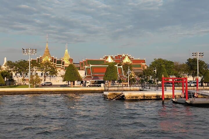 Chao Phraya Princess Sunset Cruise: Bangkok Dinner Cruise with Live Music photo 3