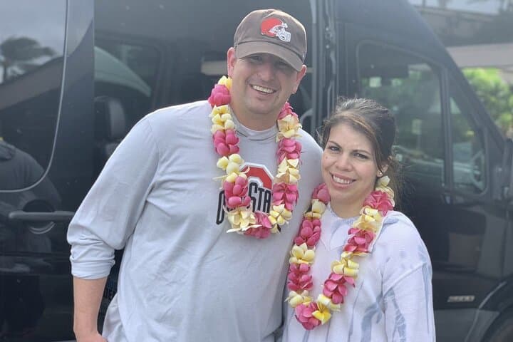 Honolulu Airport Transfer with Flower Lei Greeting — Private Waikiki Ride photo 2
