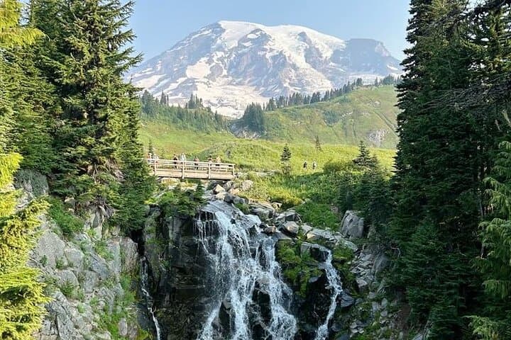 Guided Mount Rainier Day Tour: Glaciers, Waterfalls & Sunrise Views photo 5