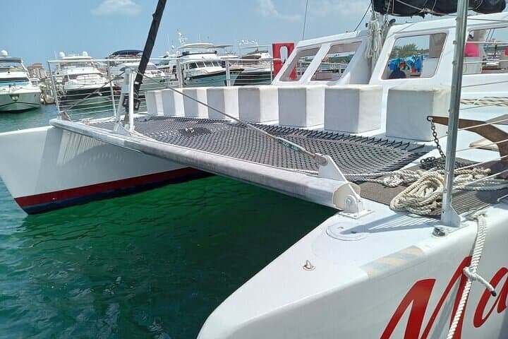 Private 3-Hour Miami Catamaran Cruise Aboard the 60FT Mariah photo 3