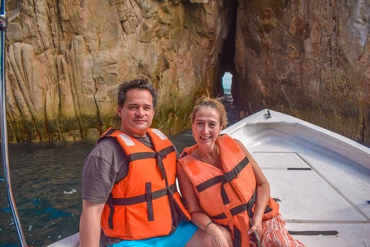 Glass-bottom Boat to El Arco and Beach Stops — Cabo San Lucas Sightseeing photo 2