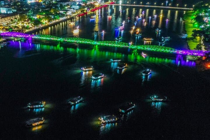 Evening Dragon-Boat Dinner Cruise on Hue’s Perfume River: Royal Cuisine & Lantern Rituals photo 2