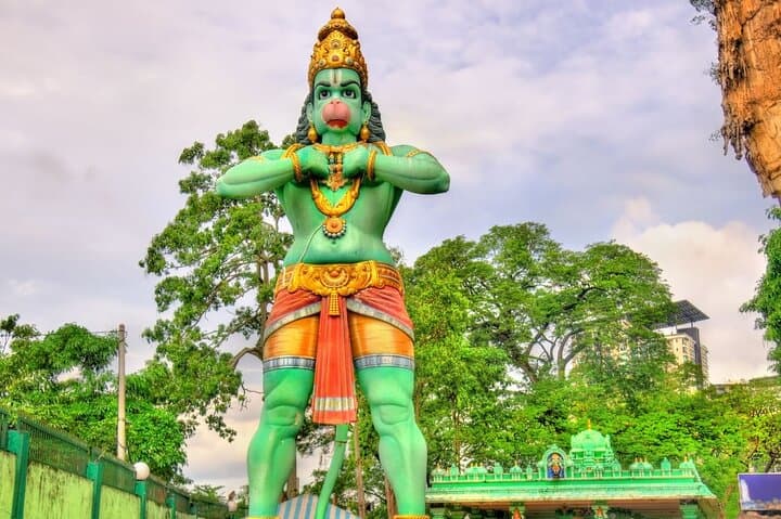 Batu Caves Cultural Tour: Climb the Rainbow Steps, Ramayana Caves & Batik Experience photo 4