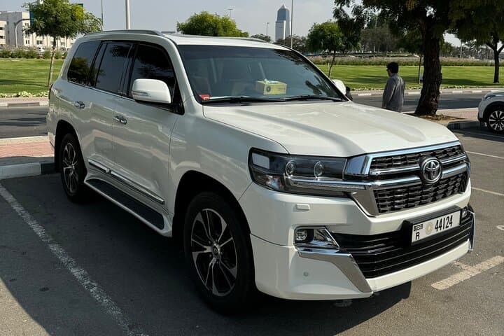Private Dubai Airport Transfers — DXB Arrival & Departure Private Car Service