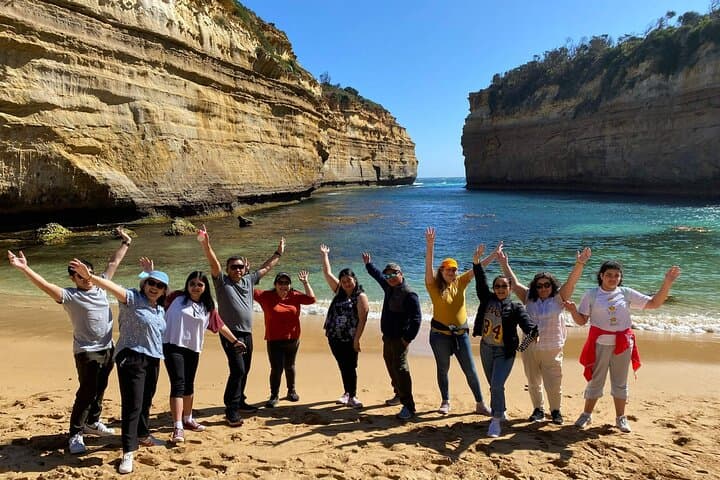 Great Ocean Road Full Day Tour from Melbourne: Twelve Apostles, Koalas & Otways