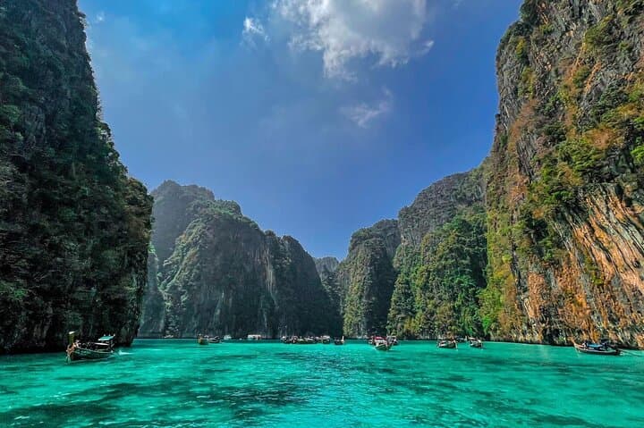 Private Phi Phi Speedboat Tour from Krabi — Maya Bay, Pileh Lagoon & 4 Islands photo 4