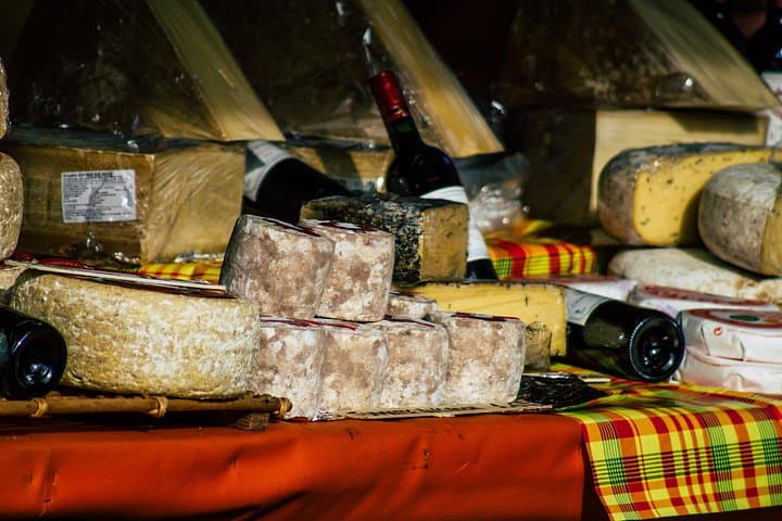Reims Christmas Market & Champagne Day Trip from Paris — Tasting, Cellars & Holiday Cheer photo 3