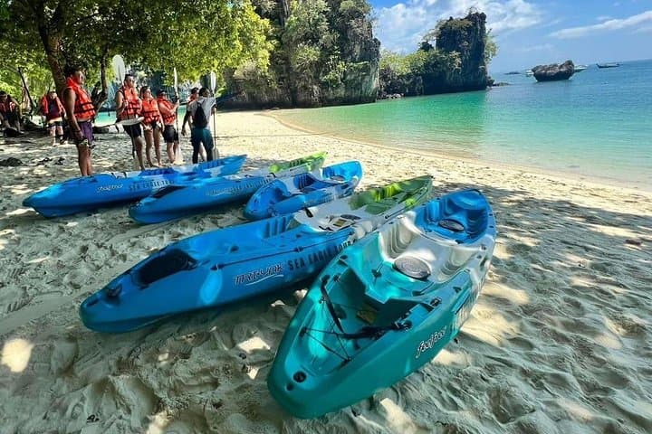 Private Speedboat to Hong Islands from Krabi: Snorkel, Kayak & Beach Day photo 4