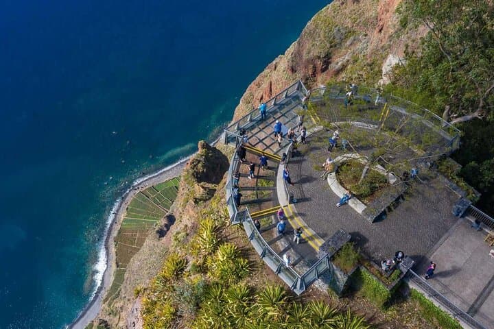 Explore Madeira: 4-Hour 4x4 Cruise Shore Excursion to Cabo Girão & Câmara de Lobos