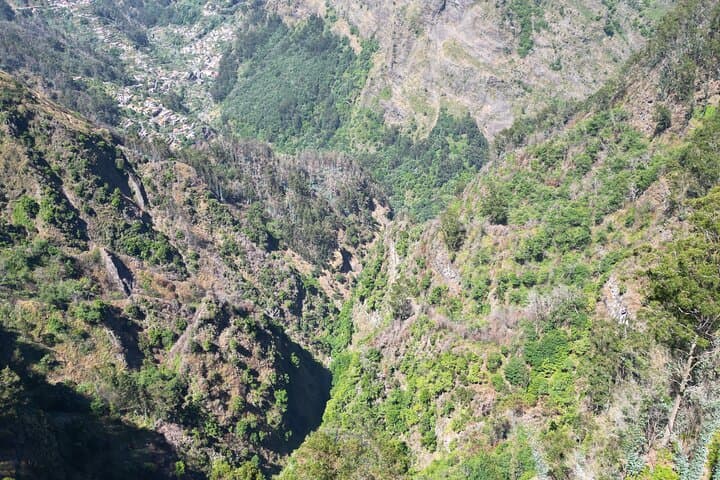 Explore Madeira: 4-Hour 4x4 Cruise Shore Excursion to Cabo Girão & Câmara de Lobos photo 3