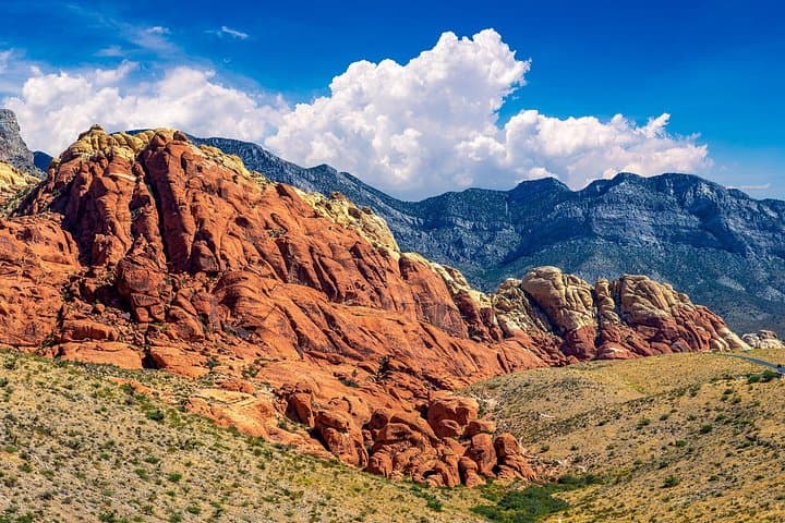 Red Rock Canyon Small-Group Tour from Las Vegas: Scenic Drive, Short Hikes & Petroglyphs photo 3