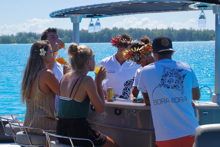Private Lagoon Tour in Bora Bora: Bar Boat Snorkeling with Rays & Sharks photo 5