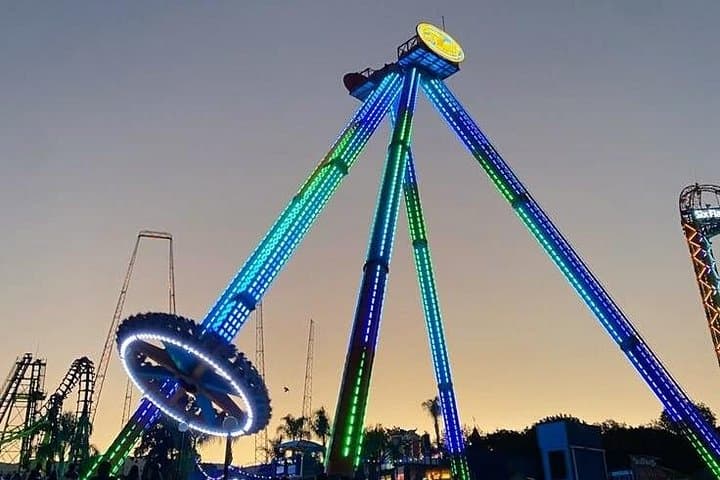 Six Flags Mexico Festival of Terror — Hotel Transfer & Park Admission photo 3