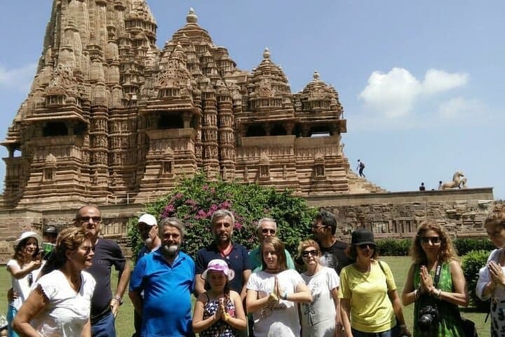 khajuraho-private-tour-temples-panna-safari-ayurveda photo 4