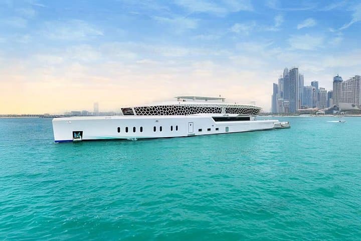Dubai Marina Dinner Yacht Cruise — Skyline Views, Live Music & International Buffet photo 2