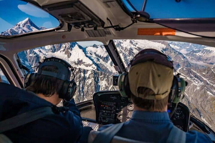 45-Minute Glacier Helicopter Landing at Aoraki / Mount Cook photo 2