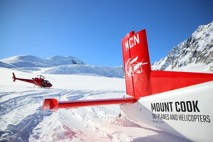 Mount Cook Ski Plane and Helicopter Combo: Glacier Landing Over Tasman Valley photo 3