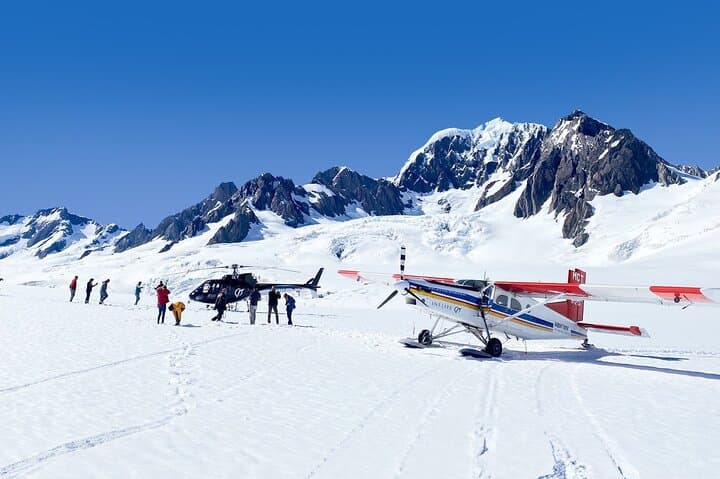 Mount Cook Ski Plane and Helicopter Combo: Glacier Landing Over Tasman Valley