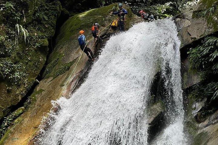 Canyoning El Chispero: Guided Canyoneering with Waterfalls, Jumps & Rappels near Bogotá photo 4