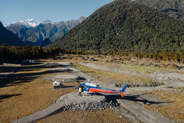 Fox Glacier Helicopter Snow Landing: 25-Min Scenic Flight over Westland photo 6