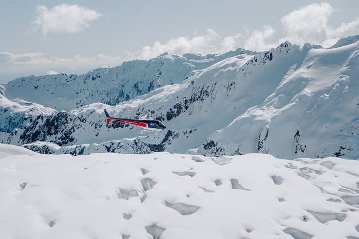 Franz Josef Twin Glacier Helicopter: Snow Landing & Panoramic Flight photo 6
