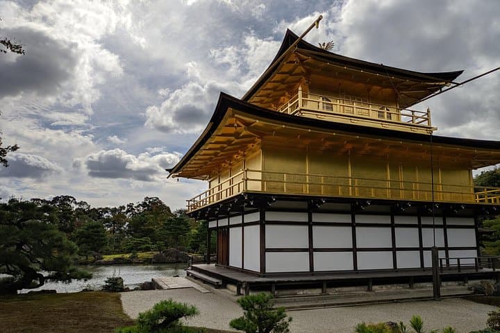 Private Morning Luxury Alphard Tour: See Kyoto's Icons Before the Crowds photo 1